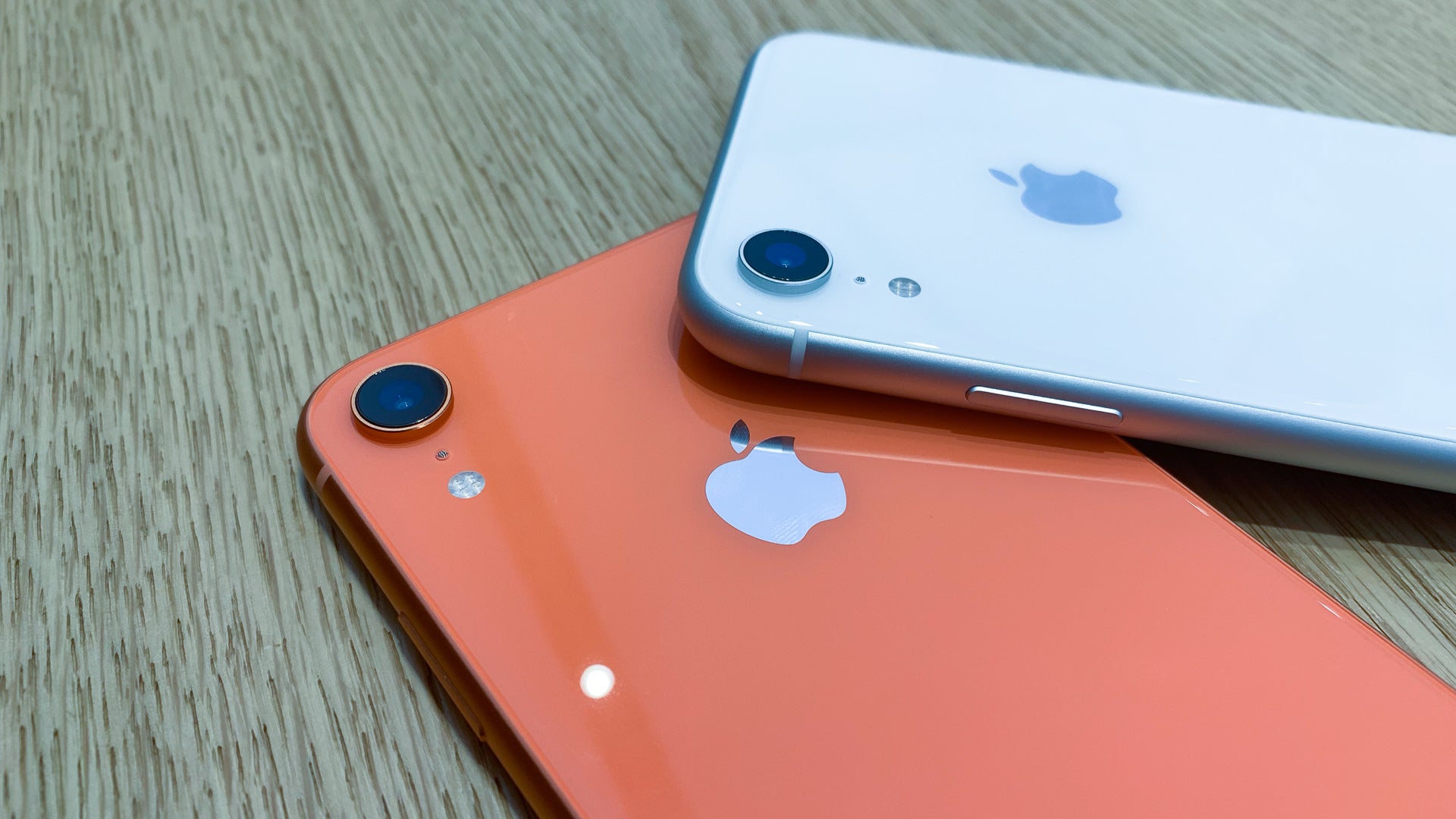 iPhone XR - a closer look.